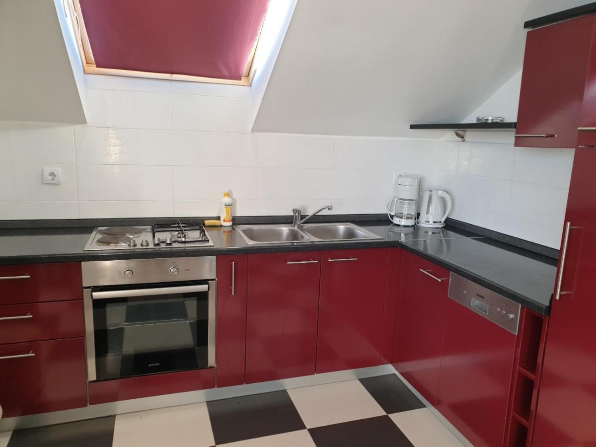Summertime apartmani Povljana Bagian luar foto